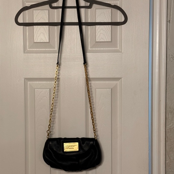 Marc by Marc Jacobs Classic Q Natasha Crossbody w/ Black Pebbled Leather Gold HW - Picture 9 of 16